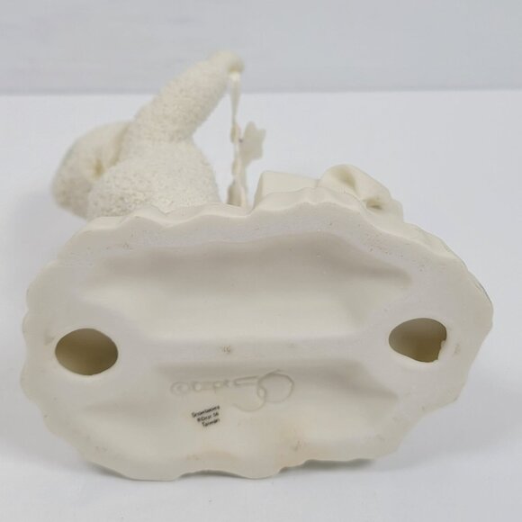 Department 56  Winter Tales Of The Snowbabies "Stringing Fallen Stars" - Picture 10 of 10